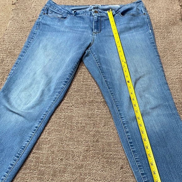 Jessica Simpson Roll Crop Skinny Women's Size 12/31 Jeans Casual - Picture 7 of 12